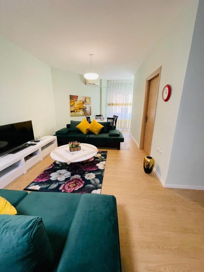 New Apartment In Center Of Tirana Exterior foto